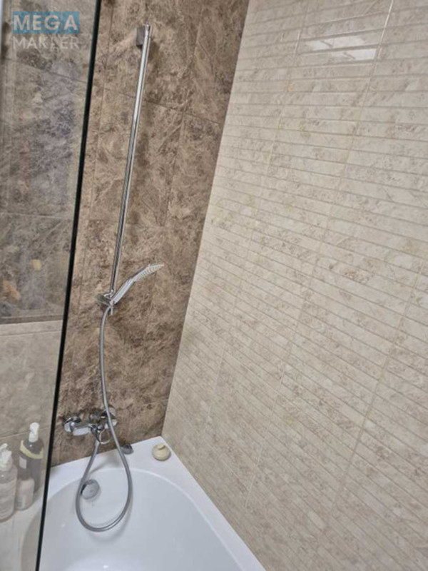 Продаж 2 кімнатної квартири (52/20/16), 3 пов. 5 пов. будинку, <a class="location-link" href="/kiev/" title="Недвижимость Київ">Київ</a>, <a class="location-link" href="/kiev/shevchenkovskij/" title="Недвижимость Шевченківський район">Шевченківський р-н</a>, Берестейский просп., 78 (изображение 8)