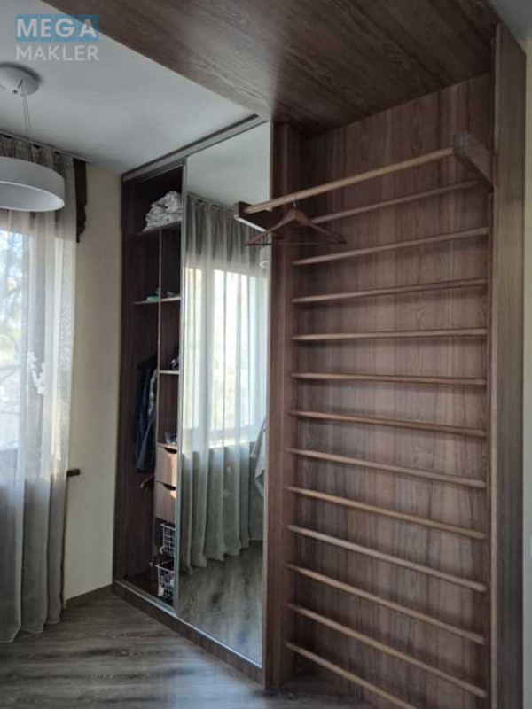 Продаж 2 кімнатної квартири (52/20/16), 3 пов. 5 пов. будинку, <a class="location-link" href="/kiev/" title="Недвижимость Київ">Київ</a>, <a class="location-link" href="/kiev/shevchenkovskij/" title="Недвижимость Шевченківський район">Шевченківський р-н</a>, Берестейский просп., 78 (изображение 11)