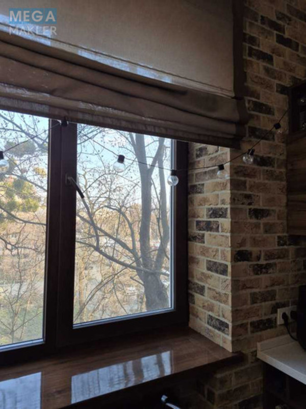 Продаж 2 кімнатної квартири (52/20/16), 3 пов. 5 пов. будинку, <a class="location-link" href="/kiev/" title="Недвижимость Київ">Київ</a>, <a class="location-link" href="/kiev/shevchenkovskij/" title="Недвижимость Шевченківський район">Шевченківський р-н</a>, Берестейский просп., 78 (изображение 19)