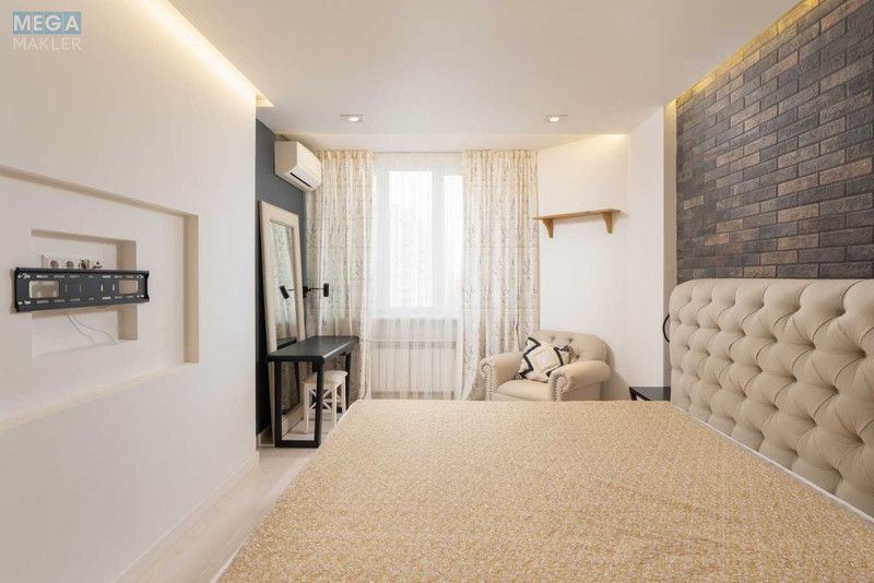 Оренда 4 кімнатні квартири, <a class="location-link" href="/kiev/" title="Недвижимость Київ">Київ</a>, <a class="location-link" href="/kiev/darnickij/" title="Недвижимость Дарницький район">Дарницький р-н</a>, Княжий Затон вул., 21 (изображение 6)