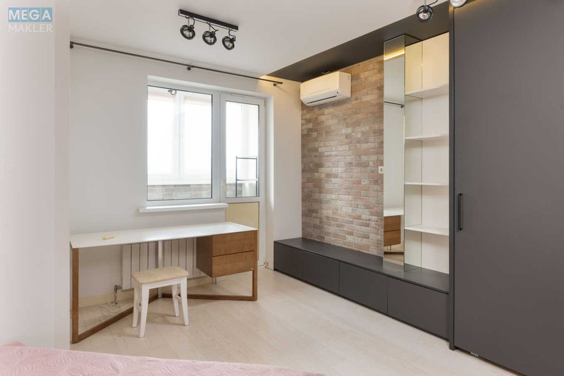 Оренда 4 кімнатні квартири, <a class="location-link" href="/kiev/" title="Недвижимость Київ">Київ</a>, <a class="location-link" href="/kiev/darnickij/" title="Недвижимость Дарницький район">Дарницький р-н</a>, Княжий Затон вул., 21 (изображение 13)