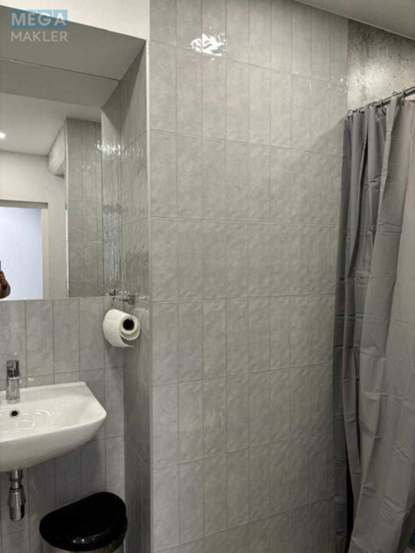 Продаж комерційної нерухомості, 73&nbsp;кв.м, <a class="location-link" href="/kiev/" title="Недвижимость Київ">Київ</a>, <a class="location-link" href="/kiev/podolskij/" title="Недвижимость Подільський район">Подільський р-н</a>, Копыловская ул., 2 (изображение 7)