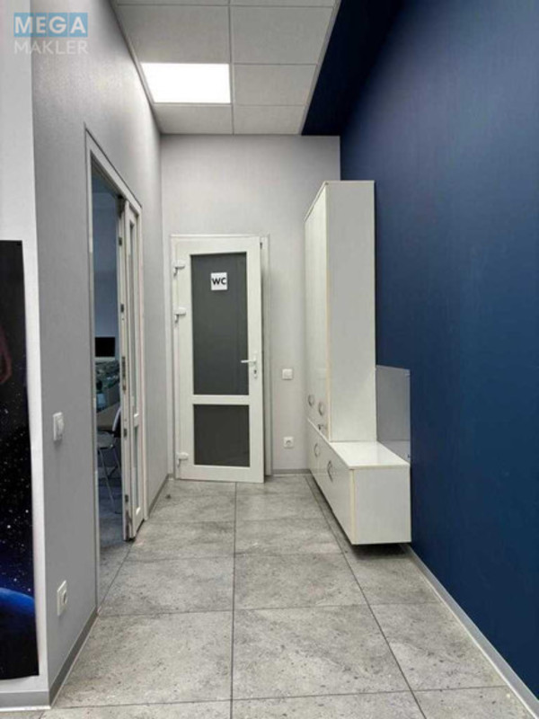 Продаж комерційної нерухомості, 73&nbsp;кв.м, <a class="location-link" href="/kiev/" title="Недвижимость Київ">Київ</a>, <a class="location-link" href="/kiev/podolskij/" title="Недвижимость Подільський район">Подільський р-н</a>, Копыловская ул., 2 (изображение 8)