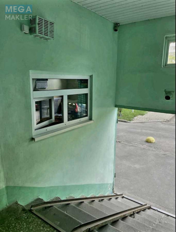 Продаж 3 кімнатної квартири (85/44/9), 16 пов. 16 пов. будинку, <a class="location-link" href="/kiev/" title="Недвижимость Київ">Київ</a>, <a class="location-link" href="/kiev/desnyanskij/" title="Недвижимость Деснянський район">Деснянський р-н</a>, Николая Закревского ул., 33 (изображение 12)