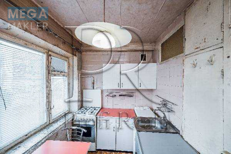 Продаж 1 кімнатної квартири (27/15/7), 5 пов. 5 пов. будинку, <a class="location-link" href="/kiev/" title="Недвижимость Київ">Київ</a>, <a class="location-link" href="/kiev/dneprovskij/" title="Недвижимость Дніпровський район">Дніпровський р-н</a>, Гашека Ярослава бульвар, 10 (изображение 6)