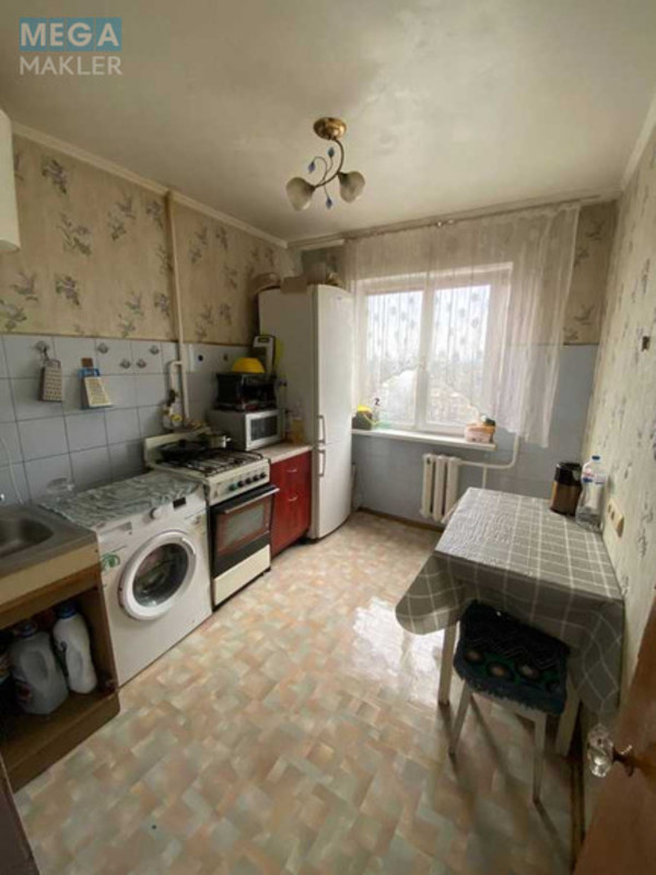 Оренда 2 кімнатної квартири, <a class="location-link" href="/kiev/" title="Недвижимость Київ">Київ</a>, <a class="location-link" href="/kiev/dneprovskij/" title="Недвижимость Дніпровський район">Дніпровський р-н</a>, Юрія Гагаріна просп., 19 (изображение 2)