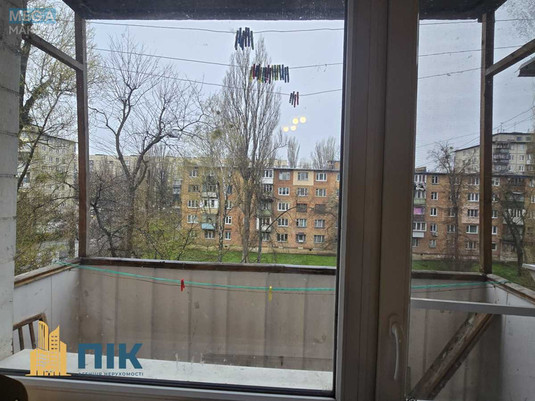 Продаж 2 кімнатної квартири (47/29/7,5), 4 пов. 5 пов. будинку, <a class="location-link" href="/kiev/" title="Недвижимость Київ">Київ</a>, <a class="location-link" href="/kiev/svyatoshinskij/" title="Недвижимость Святошинський район">Святошинський р-н</a>, Академика Вернадского бульв., 73 (изображение 16)