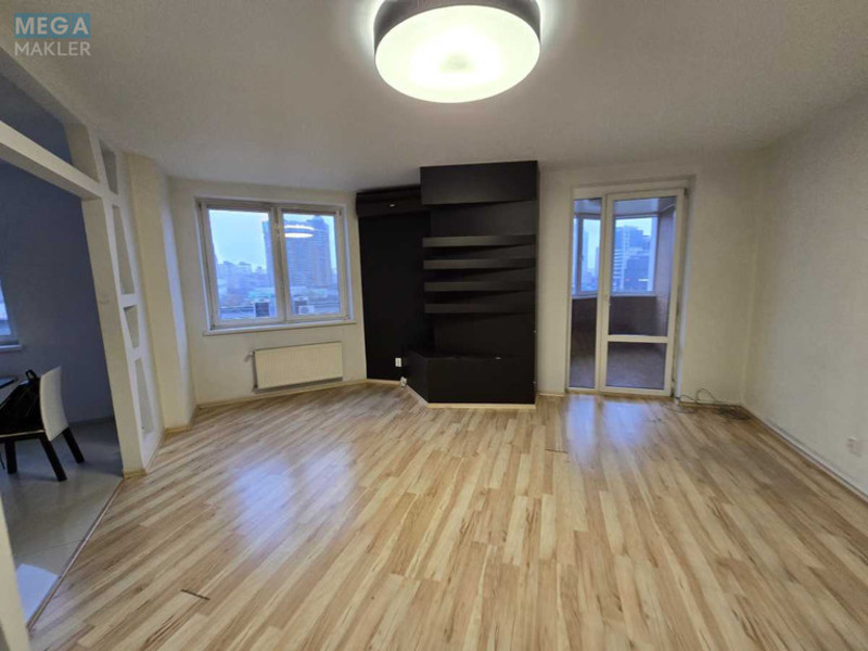 Продаж 4 кімнатної квартири (160/100/20), 5 пов. 9 пов. будинку, <a class="location-link" href="/kiev/" title="Недвижимость Київ">Київ</a>, <a class="location-link" href="/kiev/dneprovskij/" title="Недвижимость Дніпровський район">Дніпровський р-н</a>, Раисы Окипной ул., 4 (изображение 9)