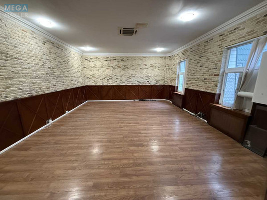 Оренда комерційної нерухомості, 197&nbsp;кв.м, под офис, <a class="location-link" href="/kiev/" title="Недвижимость Київ">Київ</a>, <a class="location-link" href="/kiev/shevchenkovskij/" title="Недвижимость Шевченківський район">Шевченківський р-н</a>, Трехсвятительская ул., 13 (изображение 2)