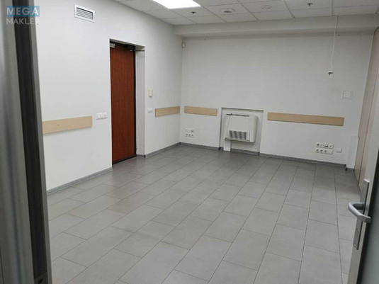 Оренда комерційної нерухомості, 137&nbsp;кв.м, под офис, <a class="location-link" href="/kiev/" title="Недвижимость Київ">Київ</a>, <a class="location-link" href="/kiev/goloseevskij/" title="Недвижимость Голосіївський район">Голосіївський р-н</a>, Антоновича вул., 172 (изображение 4)