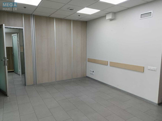 Оренда комерційної нерухомості, 137&nbsp;кв.м, под офис, <a class="location-link" href="/kiev/" title="Недвижимость Київ">Київ</a>, <a class="location-link" href="/kiev/goloseevskij/" title="Недвижимость Голосіївський район">Голосіївський р-н</a>, Антоновича вул., 172 (изображение 6)