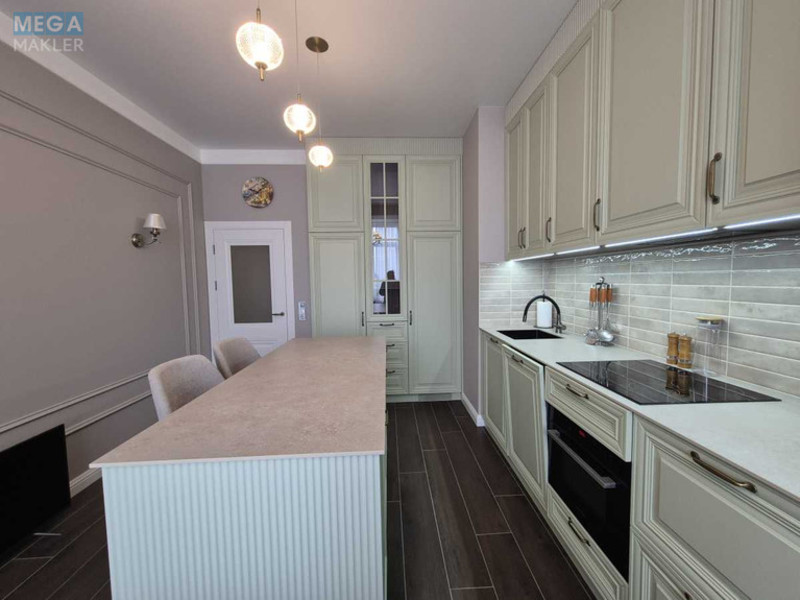 Оренда 2 кімнатної квартири, <a class="location-link" href="/kiev/" title="Недвижимость Київ">Київ</a>, <a class="location-link" href="/kiev/shevchenkovskij/" title="Недвижимость Шевченківський район">Шевченківський р-н</a>, Нагорная ул., 16 (изображение 5)