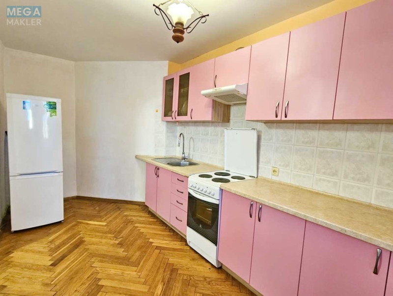 Оренда 3 кімнатної квартири, <a class="location-link" href="/kiev/" title="Недвижимость Київ">Київ</a>, <a class="location-link" href="/kiev/goloseevskij/" title="Недвижимость Голосіївський район">Голосіївський р-н</a>, Валерія Лобановського просп., 128 (изображение 15)