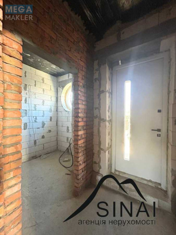 Продаж дома, 2&nbsp;поверху, 175&nbsp;кв.м, 4&nbsp;кімнати, ділянка 4,50&nbsp;сотки, <a class="location-link" href="/kiev/" title="Недвижимость Київ">Київ</a>, <a class="location-link" href="/kiev/dneprovskij/" title="Недвижимость Дніпровський район">Дніпровський р-н</a>, 208-а Садова вул. (изображение 5)