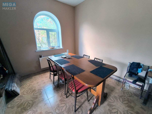 Продаж дома, 2&nbsp;поверху, 350&nbsp;кв.м, 6&nbsp;кімнат, ділянка 8&nbsp;соток, <a class="location-link" href="/nikolaevka-selo-kv-makarovskij-rajon/" title="Недвижимость Миколаївка">Миколаївка</a>, миколаївська (изображение 4)