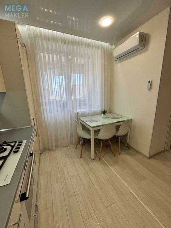 Продаж 1 кімнатної квартири (39/18/10), 4 пов. 10 пов. будинку, <a class="location-link" href="/sofievskaya-borshagovka/" title="Недвижимость Софіївська Борщагівка">Софіївська Борщагівка</a>, Боголюбова (изображение 7)