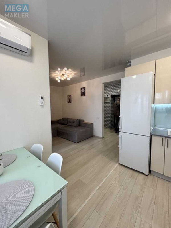 Продаж 1 кімнатної квартири (39/18/10), 4 пов. 10 пов. будинку, <a class="location-link" href="/sofievskaya-borshagovka/" title="Недвижимость Софіївська Борщагівка">Софіївська Борщагівка</a>, Боголюбова (изображение 9)