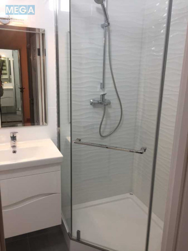 Оренда 1 кімнатної квартири, <a class="location-link" href="/kiev/" title="Недвижимость Київ">Київ</a>, <a class="location-link" href="/kiev/pecherskij/" title="Недвижимость Печерський район">Печерський р-н</a>, Михаила Омельяновича-Павленко ул., 7 (изображение 5)