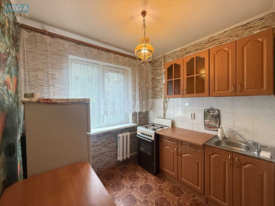 Продаж 2 кімнатної квартири (45,5/33/6), 4 пов. 5 пов. будинку, <a class="location-link" href="/kiev/" title="Недвижимость Київ">Київ</a>, <a class="location-link" href="/kiev/solomenskij/" title="Недвижимость Солом'янський район">Солом'янський р-н</a>, Любомира Гузара просп., 8 (изображение 3)