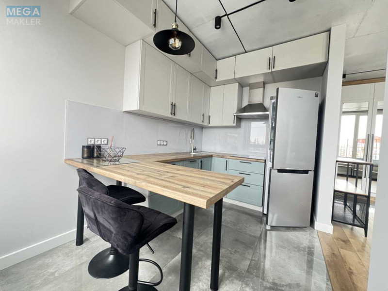 Оренда 1 кімнатної квартири, <a class="location-link" href="/kiev/" title="Недвижимость Київ">Київ</a>, <a class="location-link" href="/kiev/shevchenkovskij/" title="Недвижимость Шевченківський район">Шевченківський р-н</a>, Салютна вул., 2 (изображение 4)