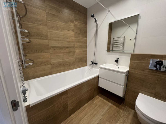 Оренда 1 кімнатної квартири, <a class="location-link" href="/kiev/" title="Недвижимость Київ">Київ</a>, <a class="location-link" href="/kiev/shevchenkovskij/" title="Недвижимость Шевченківський район">Шевченківський р-н</a>, Салютна вул., 2 (изображение 7)