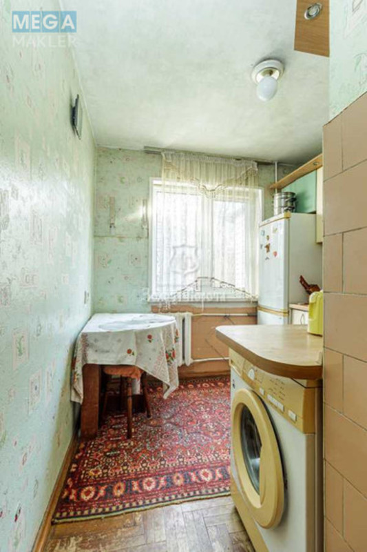 Продаж 2 кімнатної квартири (46/30,5/6), 1 пов. 5 пов. будинку, <a class="location-link" href="/kiev/" title="Недвижимость Київ">Київ</a>, <a class="location-link" href="/kiev/solomenskij/" title="Недвижимость Солом'янський район">Солом'янський р-н</a>, Михайла Донця вул., 2-Б (изображение 9)