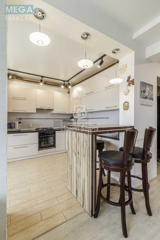 Продаж 4 кімнатної квартири (106,2/56/10,1), 10 пов. 10 пов. будинку, <a class="location-link" href="/sofievskaya-borshagovka/" title="Недвижимость Софіївська Борщагівка">Софіївська Борщагівка</a>, Південна вул., 7 (изображение 3)