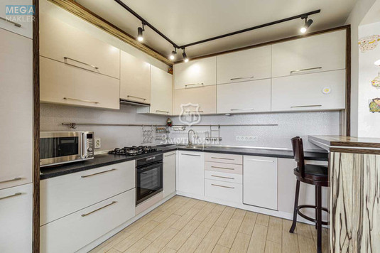 Продаж 4 кімнатної квартири (106,2/56/10,1), 10 пов. 10 пов. будинку, <a class="location-link" href="/sofievskaya-borshagovka/" title="Недвижимость Софіївська Борщагівка">Софіївська Борщагівка</a>, Південна вул., 7 (изображение 5)