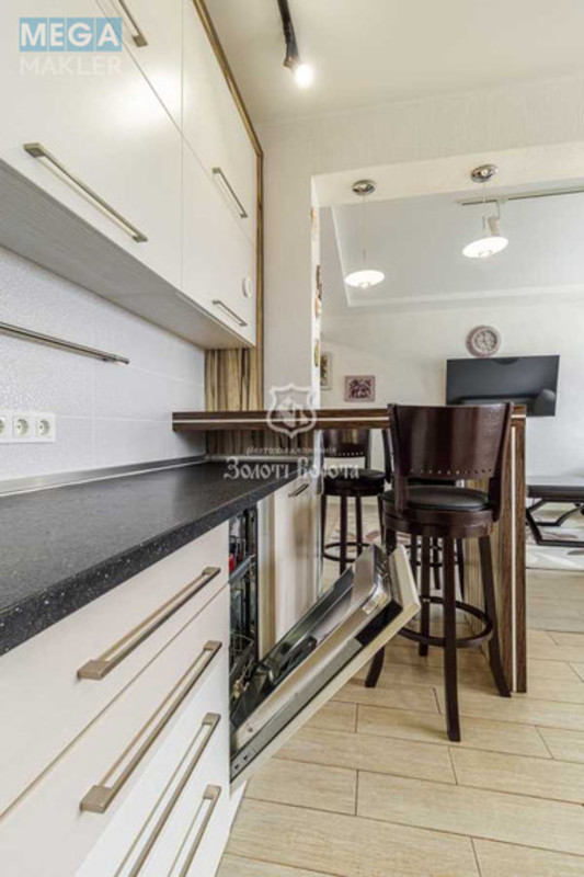 Продаж 4 кімнатної квартири (106,2/56/10,1), 10 пов. 10 пов. будинку, <a class="location-link" href="/sofievskaya-borshagovka/" title="Недвижимость Софіївська Борщагівка">Софіївська Борщагівка</a>, Південна вул., 7 (изображение 7)