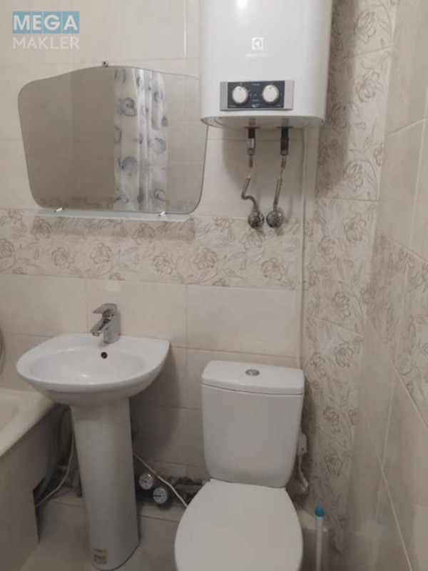 Оренда 2 кімнатної квартири, <a class="location-link" href="/kiev/" title="Недвижимость Київ">Київ</a>, <a class="location-link" href="/kiev/solomenskij/" title="Недвижимость Солом'янський район">Солом'янський р-н</a>, Миколи Василенка вул., 23А (изображение 7)