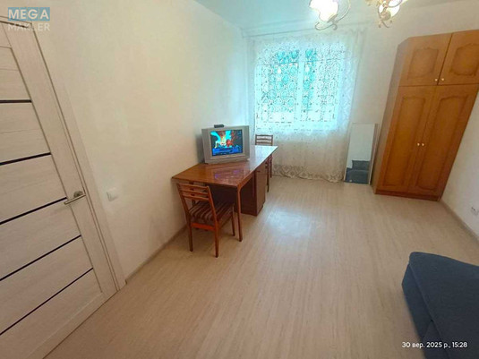 Оренда 1 кімнатної квартири, <a class="location-link" href="/kiev/" title="Недвижимость Київ">Київ</a>, <a class="location-link" href="/kiev/svyatoshinskij/" title="Недвижимость Святошинський район">Святошинський р-н</a>, Олевская ул., 13/50 (изображение 6)