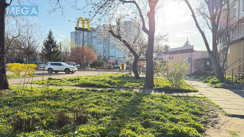 Оренда приміщення у житловому будинку, под магазин-офис, нормальне сост., <a class="location-link" href="/dnepropetrovsk/" title="Недвижимость Дніпра">Дніпро</a>, <a class="location-link" href="/dnepropetrovsk/babushkinskij/" title="Недвижимость Бабушкінський район">Бабушкінський р-н</a> (изображение 4)