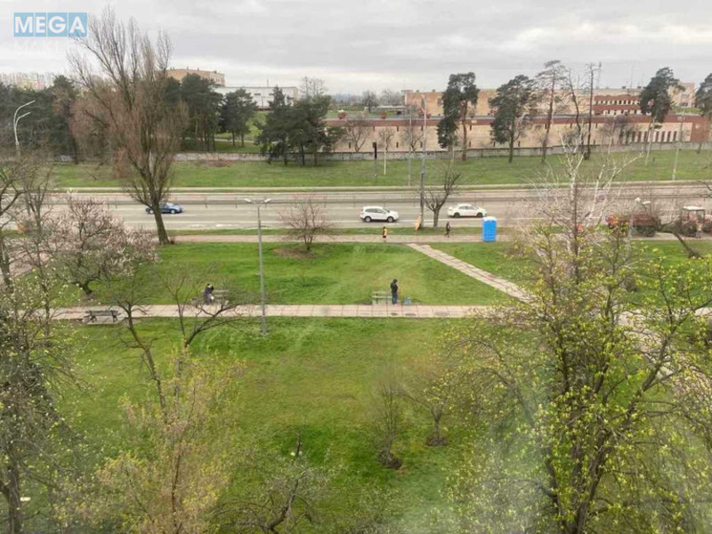 Оренда 1 кімнатної квартири, <a class="location-link" href="/kiev/" title="Недвижимость Київ">Київ</a>, <a class="location-link" href="/kiev/dneprovskij/" title="Недвижимость Дніпровський район">Дніпровський р-н</a>, Перова бульв., 10 (изображение 6)