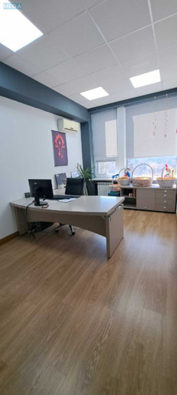 Оренда комерційної нерухомості, 350&nbsp;кв.м, под офис, <a class="location-link" href="/kiev/" title="Недвижимость Київ">Київ</a>, <a class="location-link" href="/kiev/dneprovskij/" title="Недвижимость Дніпровський район">Дніпровський р-н</a>, Евгения Сверстюка ул., 11 (изображение 4)