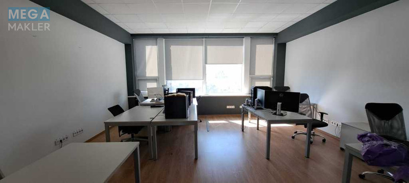 Оренда комерційної нерухомості, 350&nbsp;кв.м, под офис, <a class="location-link" href="/kiev/" title="Недвижимость Київ">Київ</a>, <a class="location-link" href="/kiev/dneprovskij/" title="Недвижимость Дніпровський район">Дніпровський р-н</a>, Евгения Сверстюка ул., 11 (изображение 8)