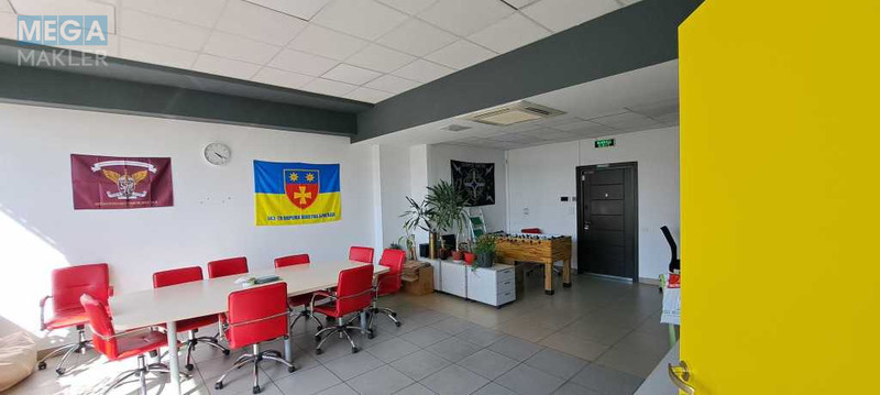 Оренда комерційної нерухомості, 350&nbsp;кв.м, под офис, <a class="location-link" href="/kiev/" title="Недвижимость Київ">Київ</a>, <a class="location-link" href="/kiev/dneprovskij/" title="Недвижимость Дніпровський район">Дніпровський р-н</a>, Евгения Сверстюка ул., 11 (изображение 16)