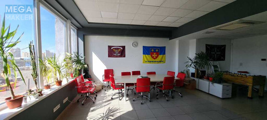 Оренда комерційної нерухомості, 350&nbsp;кв.м, под офис, <a class="location-link" href="/kiev/" title="Недвижимость Київ">Київ</a>, <a class="location-link" href="/kiev/dneprovskij/" title="Недвижимость Дніпровський район">Дніпровський р-н</a>, Евгения Сверстюка ул., 11 (изображение 17)