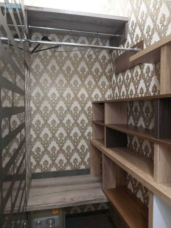 Оренда 4 кімнатні квартири, <a class="location-link" href="/kiev/" title="Недвижимость Київ">Київ</a>, <a class="location-link" href="/kiev/goloseevskij/" title="Недвижимость Голосіївський район">Голосіївський р-н</a>, Листопадна вул., 2 (изображение 12)