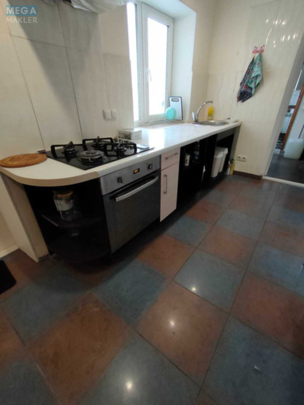 Оренда 4 кімнатні квартири, <a class="location-link" href="/kiev/" title="Недвижимость Київ">Київ</a>, <a class="location-link" href="/kiev/goloseevskij/" title="Недвижимость Голосіївський район">Голосіївський р-н</a>, Листопадна вул., 2 (изображение 14)