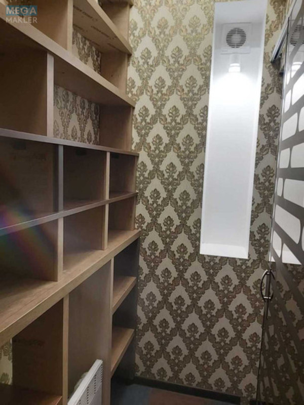 Оренда 4 кімнатні квартири, <a class="location-link" href="/kiev/" title="Недвижимость Київ">Київ</a>, <a class="location-link" href="/kiev/goloseevskij/" title="Недвижимость Голосіївський район">Голосіївський р-н</a>, Листопадна вул., 2 (изображение 17)