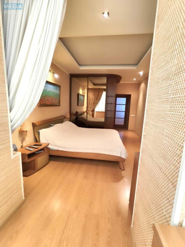 Оренда 2 кімнатної квартири, <a class="location-link" href="/kiev/" title="Недвижимость Київ">Київ</a>, <a class="location-link" href="/kiev/pecherskij/" title="Недвижимость Печерський район">Печерський р-н</a>, Мечникова ул., 16 (изображение 10)