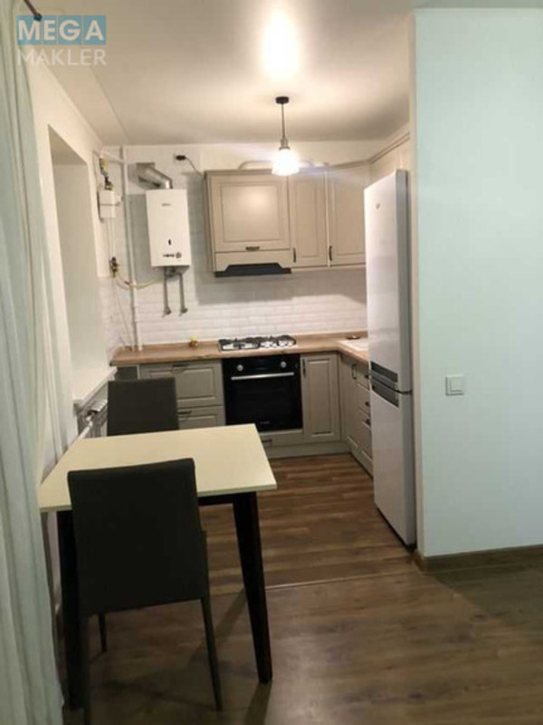 Оренда 2 кімнатної квартири, <a class="location-link" href="/kiev/" title="Недвижимость Київ">Київ</a>, <a class="location-link" href="/kiev/solomenskij/" title="Недвижимость Солом'янський район">Солом'янський р-н</a>, Воздухофлотский просп., 74 (изображение 5)