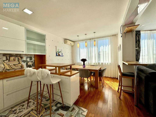 Оренда 3 кімнатної квартири, <a class="location-link" href="/kiev/" title="Недвижимость Київ">Київ</a>, <a class="location-link" href="/kiev/darnickij/" title="Недвижимость Дарницький район">Дарницький р-н</a>, Урловская ул., 40 (изображение 2)