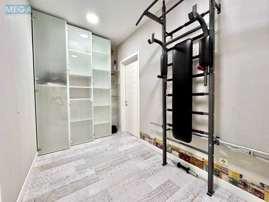 Оренда 3 кімнатної квартири, <a class="location-link" href="/kiev/" title="Недвижимость Київ">Київ</a>, <a class="location-link" href="/kiev/darnickij/" title="Недвижимость Дарницький район">Дарницький р-н</a>, Урловская ул., 40 (изображение 11)