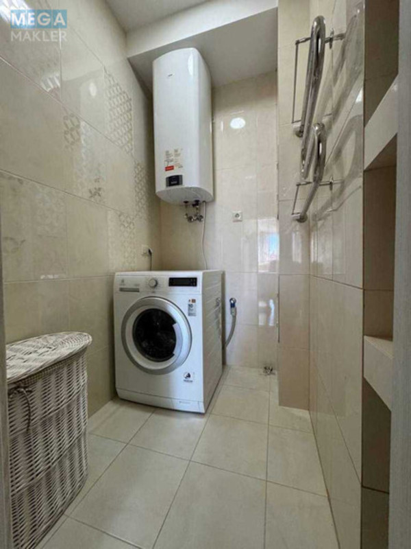 Оренда 3 кімнатної квартири, <a class="location-link" href="/kiev/" title="Недвижимость Київ">Київ</a>, <a class="location-link" href="/kiev/darnickij/" title="Недвижимость Дарницький район">Дарницький р-н</a>, Урловская ул., 40 (изображение 18)