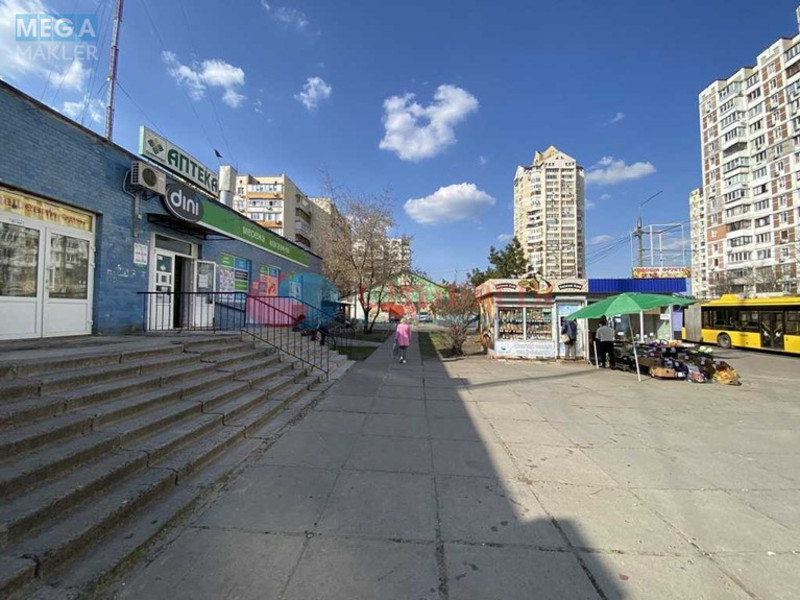 Продаж комерційної нерухомості, 407&nbsp;кв.м, под магазин, <a class="location-link" href="/kiev/" title="Недвижимость Київ">Київ</a>, <a class="location-link" href="/kiev/obolonskij/" title="Недвижимость Оболонський район">Оболонський р-н</a>, Героїв Сталінграду просп., 65 (изображение 14)