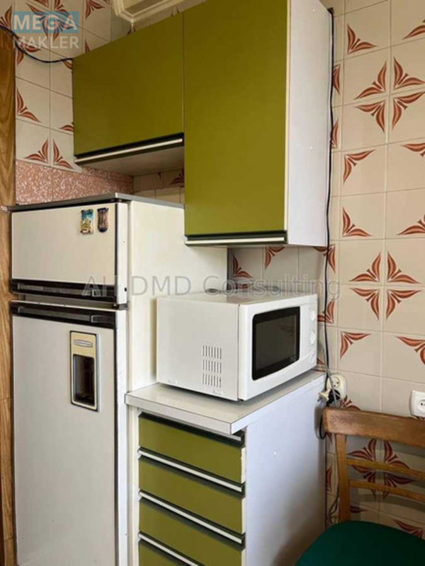 Продаж 2 кімнатної квартири (49,8/30,9/7,9), 5 пов. 9 пов. будинку, <a class="location-link" href="/kiev/" title="Недвижимость Київ">Київ</a>, <a class="location-link" href="/kiev/svyatoshinskij/" title="Недвижимость Святошинський район">Святошинський р-н</a>, Зодчих ул., 66 (изображение 3)