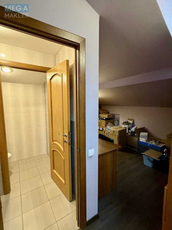 Продаж комерційної нерухомості, 142,70&nbsp;кв.м, под офис, <a class="location-link" href="/kiev/" title="Недвижимость Київ">Київ</a>, <a class="location-link" href="/kiev/shevchenkovskij/" title="Недвижимость Шевченківський район">Шевченківський р-н</a>, Глубочицкая ул., 40 (изображение 8)