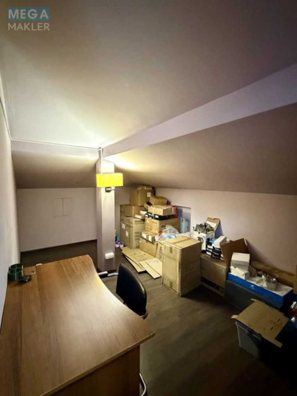 Продаж комерційної нерухомості, 142,70&nbsp;кв.м, под офис, <a class="location-link" href="/kiev/" title="Недвижимость Київ">Київ</a>, <a class="location-link" href="/kiev/shevchenkovskij/" title="Недвижимость Шевченківський район">Шевченківський р-н</a>, Глубочицкая ул., 40 (изображение 9)