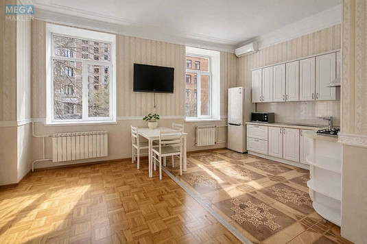 Продаж 3 кімнатної квартири (77/45/15), 2 пов. 4 пов. будинку, <a class="location-link" href="/kiev/" title="Недвижимость Київ">Київ</a>, <a class="location-link" href="/kiev/pecherskij/" title="Недвижимость Печерський район">Печерський р-н</a>, Саксаганського вул., 41В (изображение 3)